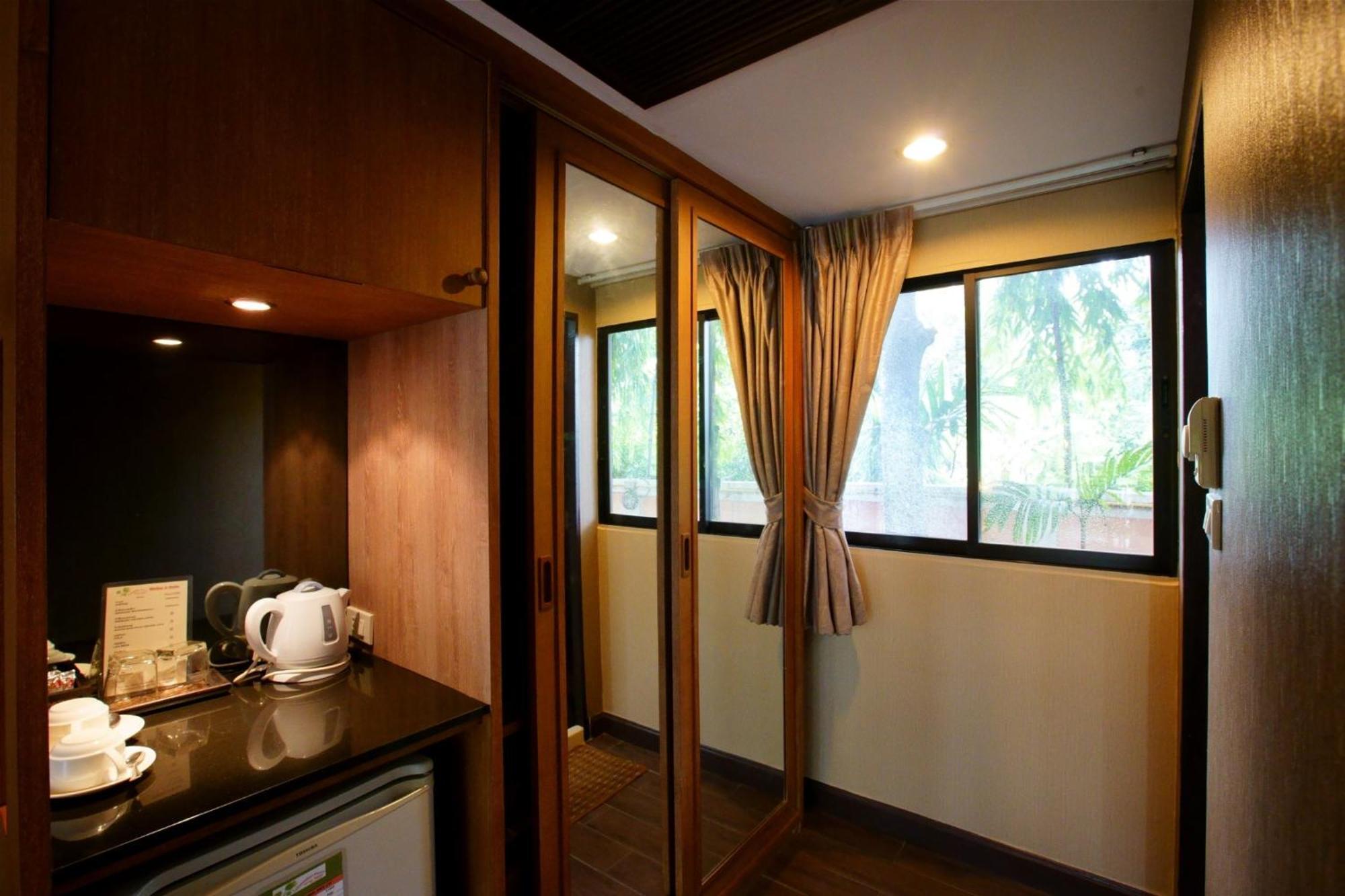 Chawalun Resort Don Tum Luaran gambar