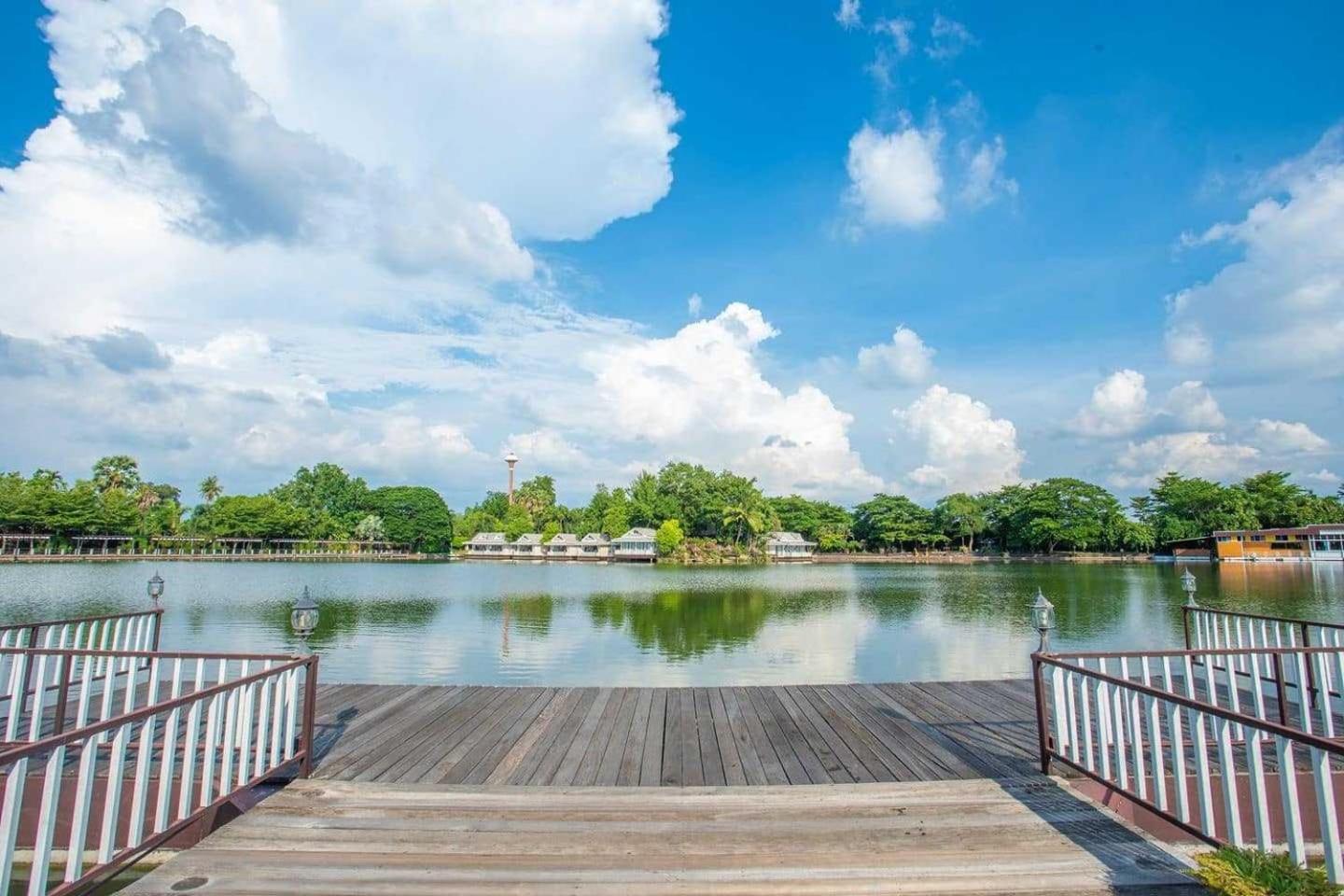 Chawalun Resort Don Tum Luaran gambar